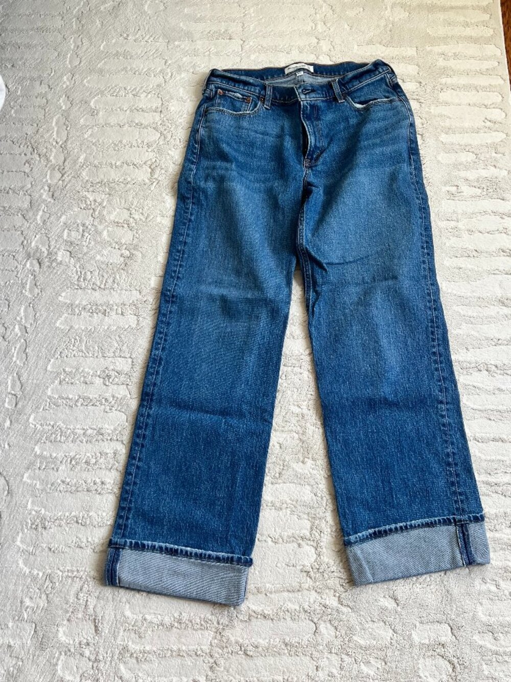 Abercrombie Curve Love Low Rise Baggy Jeans